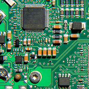 貼片電容的容值會隨電壓變化而變化嗎？